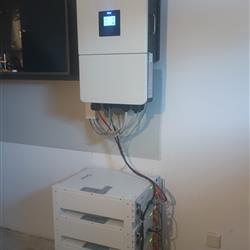 Retrofit – vgradnja hranilnika v obstoječo sončno elektrarno SolarEdge - Prekmurje