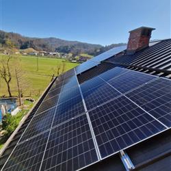 Posodobitev in povečava otočne sončne elektrarne - osrednja Slovenija